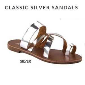 Silver metallic sandals size 7.5
